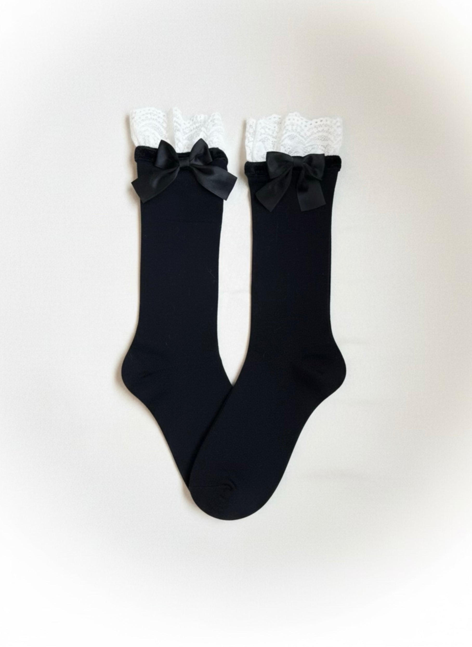 Black Cotton White Lace Trim Butterfly Knot Ankle Socks