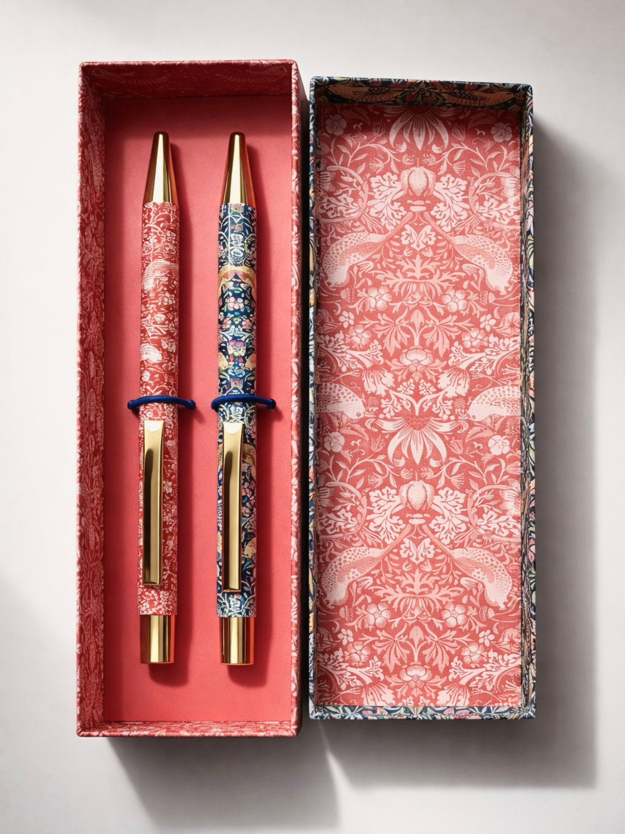 William Morris Strawberry Thief Gift Pen Set