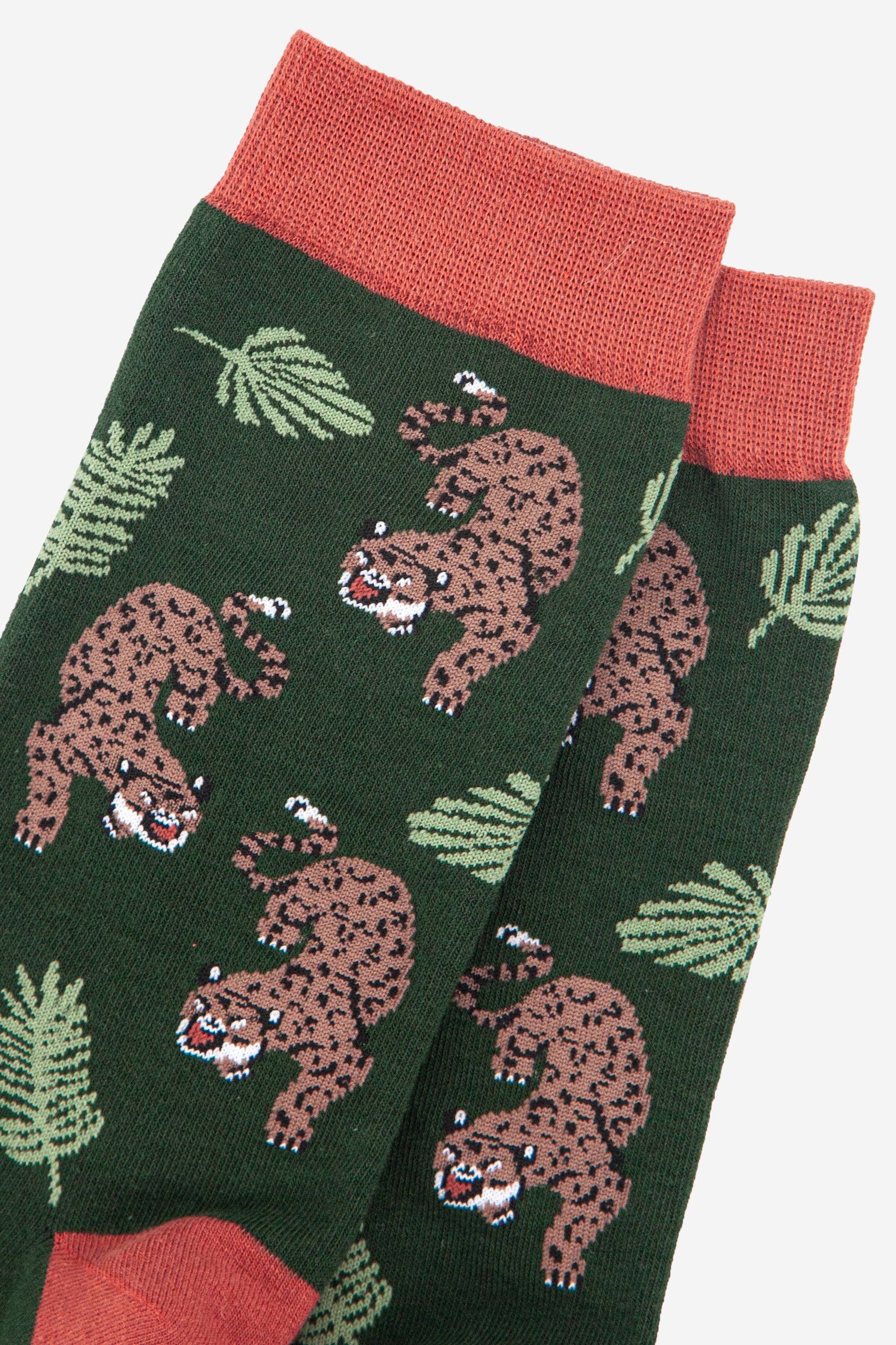 Men’s Prowling Cheetah Jungle Leaf Print Bamboo Socks by Sock Talk. UK 7-11