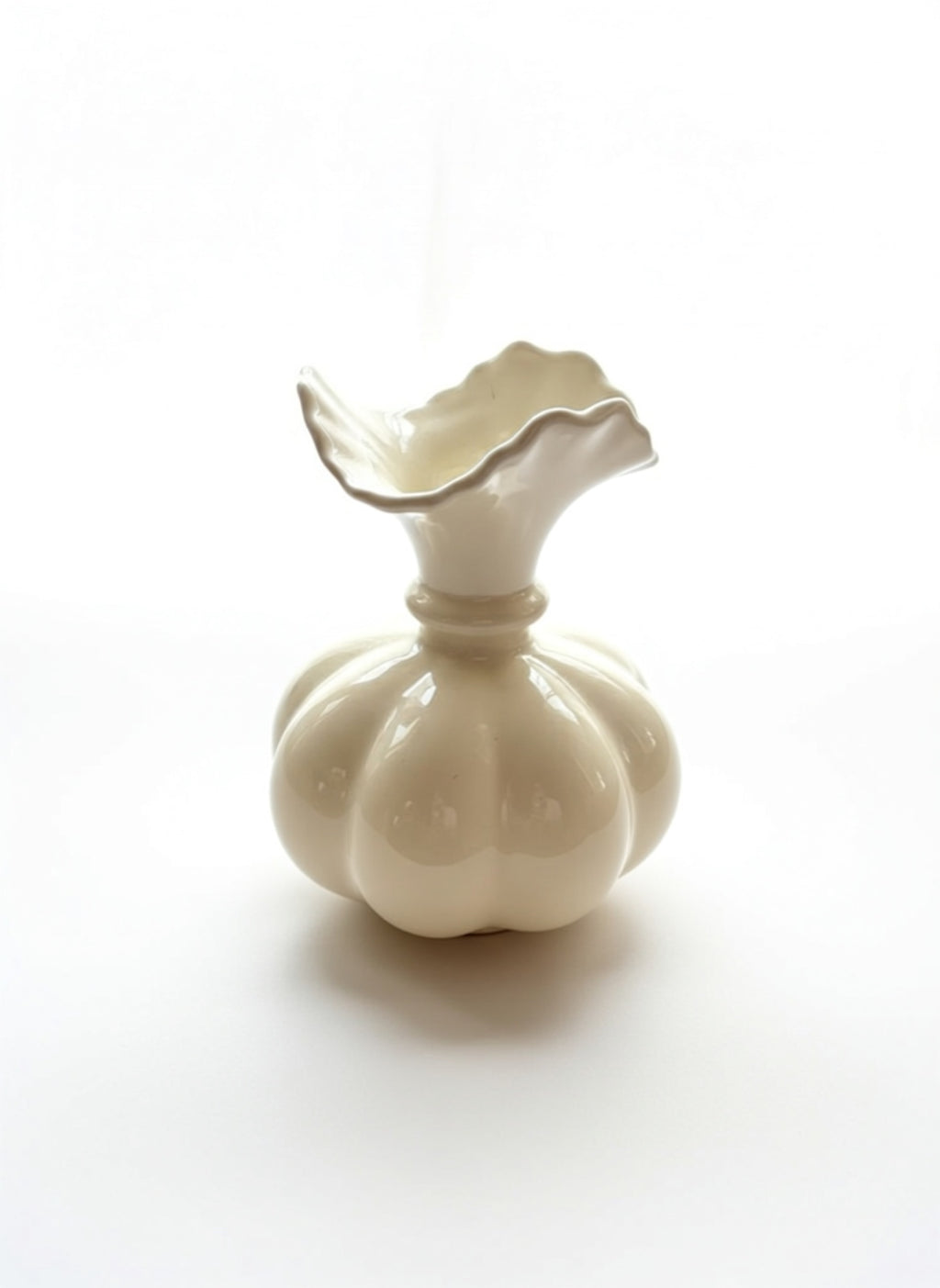 Nordic-Style Ceramic Cream-White Ruffle Pumpkin Design Vase