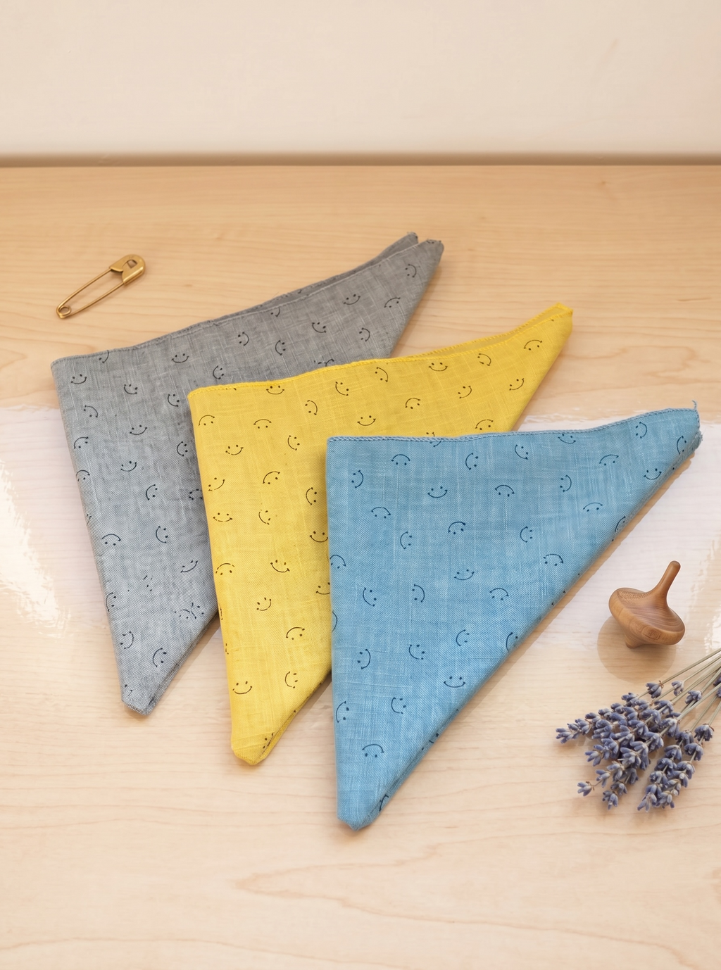Children’s Cotton Muslin Square Scarf Set of 3 – Multifunctional Soft Absorbent Smile Print